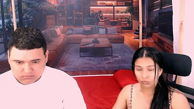 Charly and laura online show from October 28, 2025, 7:24 pm