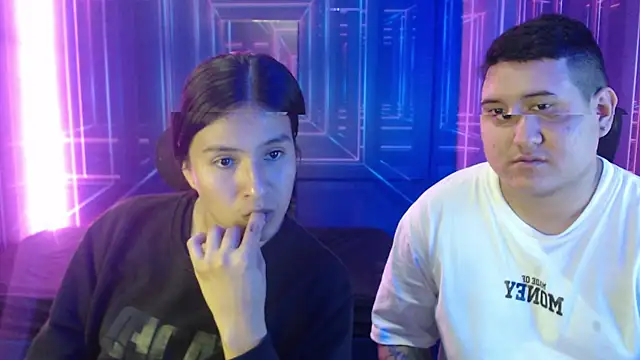 Charly and laura online show from October 7, 2025, 7:37 pm