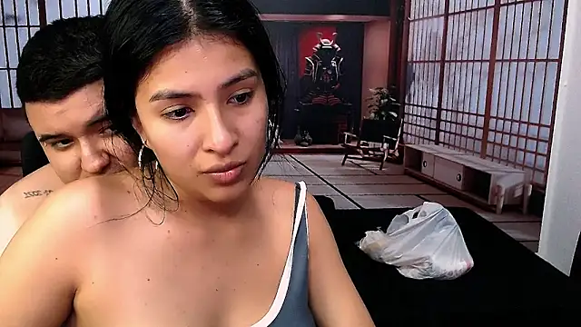 Charly and laura online show from October 21, 2025, 7:35 pm