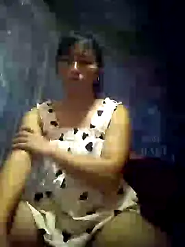 Snapshot of buddy-sexy chatting on September 28, 2025, 2:13 pm buddy-sexy online show from September 28, 2025, 2:13 pm