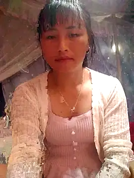 Snapshot of buddy-sexy chatting on October 4, 2025, 12:28 pm buddy-sexy online show from October 4, 2025, 12:28 pm