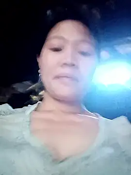 Snapshot of bree-zz chatting on January 19, 2026, 1:53 am bree-zz online show from January 19, 2026, 1:53 am