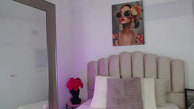 isa bigassx online show from October 4, 2025, 7:21 am