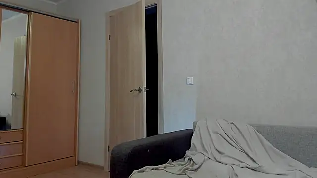 sweet smith8 online show from December 20, 2025, 5:54 am