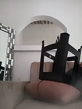 hot pleaser1   online show from November 6, 2025, 11:14 am