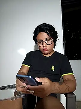 hot pleaser1   online show from October 24, 2025, 12:20 am