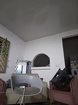 hot pleaser1   online show from October 8, 2025, 4:58 am