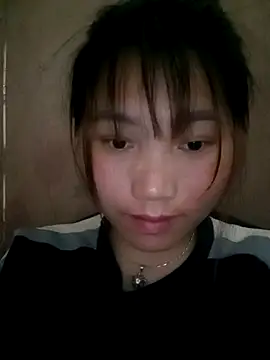 min-xinh online show from February 15, 2026, 3:40 am