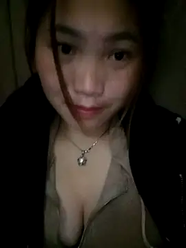 min-xinh online show from November 14, 2025, 2:43 pm