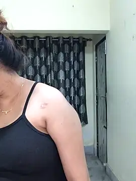 Hot Misti 69 online show from April 11, 2026, 6:22 pm