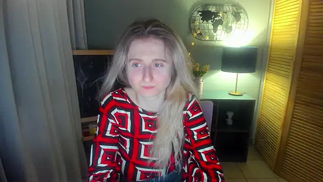 CamillaDreamer online show from April 5, 2026, 3:13 am