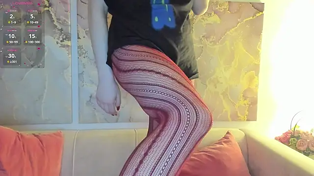 CamillaDreamer online show from April 13, 2026, 1:09 am