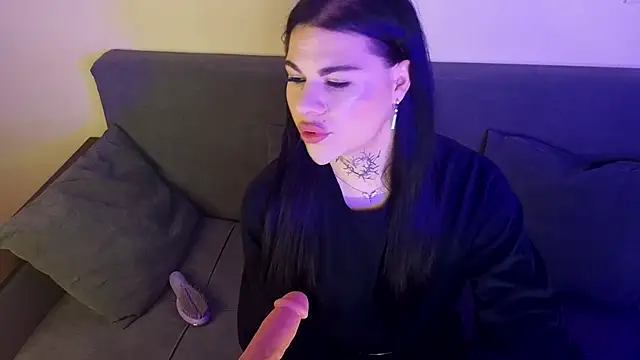 Snapshot of gerreveluxe chatting on October 8, 2025, 2:18 pm gerreveluxe online show from October 8, 2025, 2:18 pm