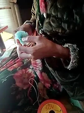 Snapshot of Lona2525 chatting on December 3, 2025, 6:57 am Lona2525 online show from December 3, 2025, 6:57 am