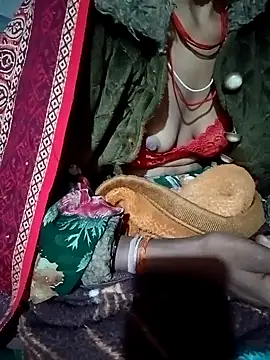 Snapshot of Lona2525 chatting on December 19, 2025, 6:43 pm Lona2525 online show from December 19, 2025, 6:43 pm