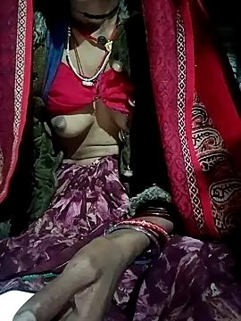 Snapshot of Lona2525 chatting on November 18, 2025, 6:33 pm Lona2525 online show from November 18, 2025, 6:33 pm