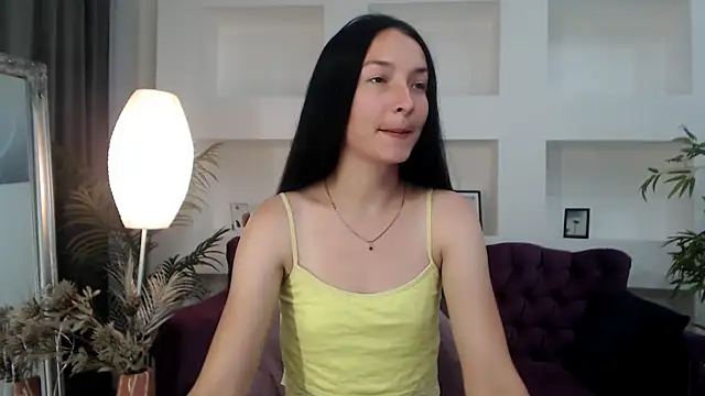 Snapshot of Emilly__Grey chatting on June 24, 2026, 5:55 pm Emilly Grey online show from June 24, 2026, 5:55 pm