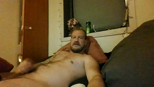 Snapshot of Real_viking chatting on October 17, 2025, 6:10 pm Real viking online show from October 17, 2025, 6:10 pm