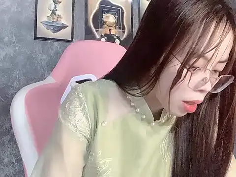 Snapshot of Ellie039 chatting on October 7, 2025, 4:46 am Ellie039 online show from October 7, 2025, 4:46 am