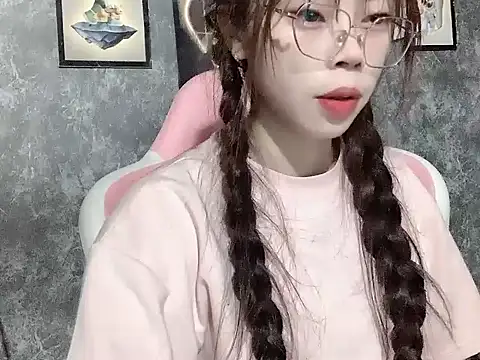 Snapshot of Ellie039 chatting on September 30, 2025, 8:26 pm Ellie039 online show from September 30, 2025, 8:26 pm