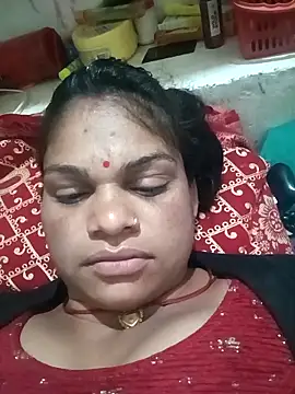 Snapshot of SHMA-77 chatting on February 12, 2026, 5:13 pm SHMA-77 online show from February 12, 2026, 5:13 pm