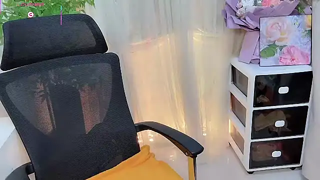 NEWONETO online show from February 4, 2026, 12:55 pm