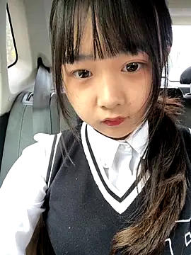 tiantian-26 online show from October 5, 2025, 2:24 am