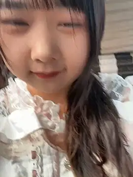 tiantian-26 online show from November 18, 2025, 2:49 am