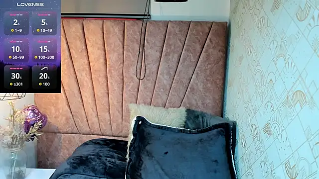 Snapshot of Issa_Milf__ chatting on October 20, 2025, 1:00 pm Issa Milf online show from October 20, 2025, 1:00 pm