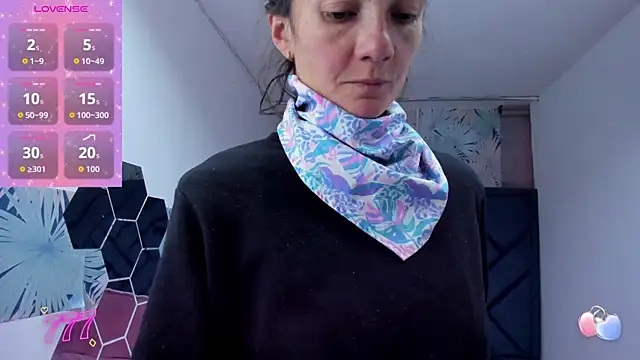 Valery More   online show from April 15, 2026, 1:15 pm