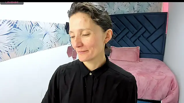 Valery More   online show from March 2, 2026, 1:18 pm