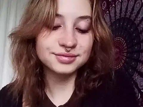 Snapshot of AdalynKiss chatting on October 17, 2025, 6:17 am AdalynKiss online show from October 17, 2025, 6:17 am