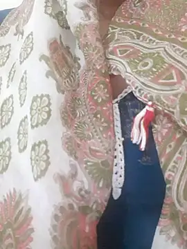 Meenu rani6 online show from April 14, 2026, 1:49 pm