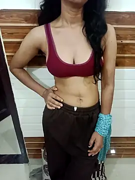 Snapshot of Meenu_rani6 chatting on November 5, 2025, 3:20 am Meenu rani6 online show from November 5, 2025, 3:20 am