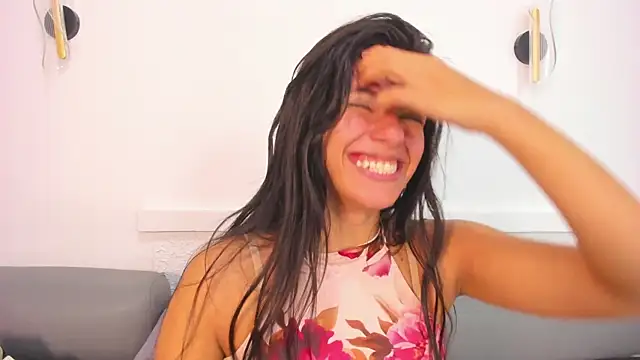 Misaki Kai online show from April 9, 2026, 4:36 am