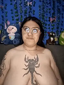 Snapshot of Gaabby__ chatting on September 28, 2025, 12:28 am Gaabby online show from September 28, 2025, 12:28 am