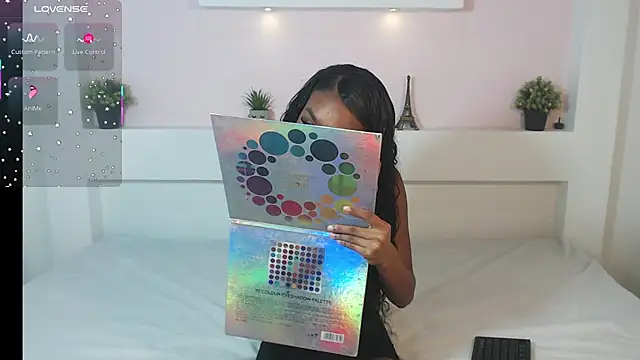 Snapshot of ZaraBlaze22 chatting on October 7, 2025, 12:28 pm ZaraBlaze22 online show from October 7, 2025, 12:28 pm