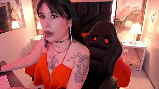 SusanVilla online show from January 12, 2026, 6:26 pm