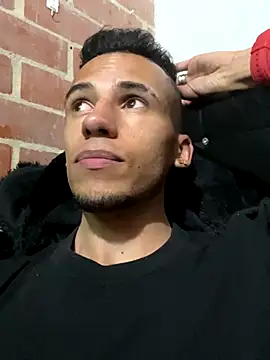 wiland hot23 online show from October 9, 2025, 4:57 am