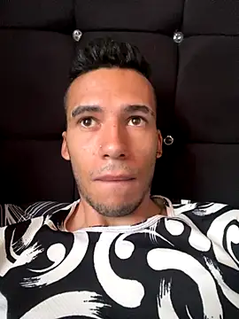 wiland hot23 online show from October 15, 2025, 4:04 pm