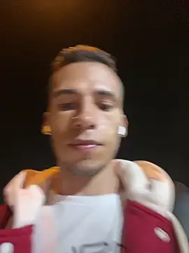 wiland hot23 online show from October 17, 2025, 3:43 am