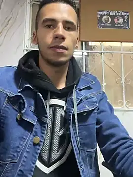 wiland hot23 online show from October 14, 2025, 8:53 pm