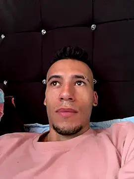 wiland hot23 online show from November 10, 2025, 4:23 pm