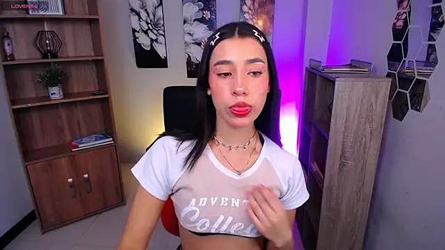 koyuki san online show from October 1, 2025, 7:29 pm