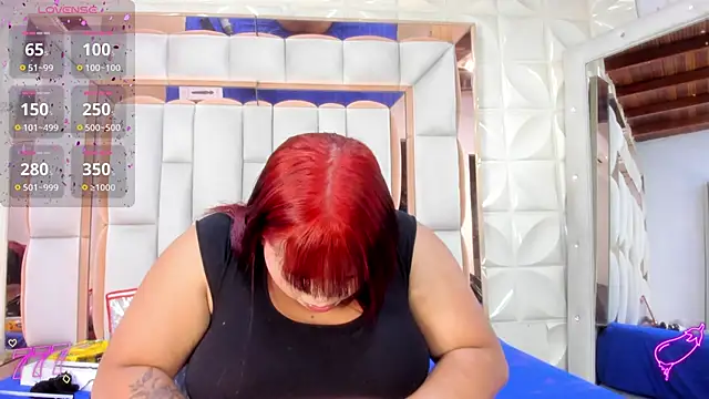 violet milleer online show from April 12, 2026, 7:28 pm