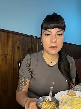 Snapshot of Lucecitalove chatting on November 12, 2025, 1:37 pm Lucecitalove online show from November 12, 2025, 1:37 pm