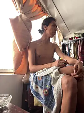 MadamLeRouge online show from June 26, 2026, 2:34 pm
