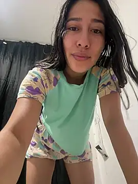 Amelia Rivas online show from April 13, 2026, 10:41 am