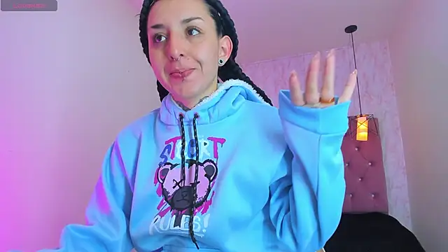 Iris  77 online show from November 27, 2025, 11:21 am