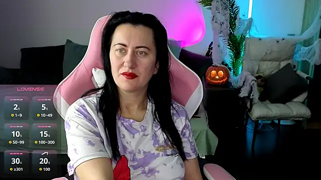 Snapshot of monnica_vibe_ chatting on October 20, 2025, 7:42 am monnica vibe online show from October 20, 2025, 7:42 am